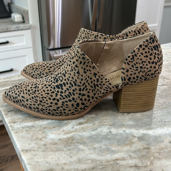Melrose Ave Los Angeles 100% Vegan Cheetah Bootie size 9 - Picture 4 of 12